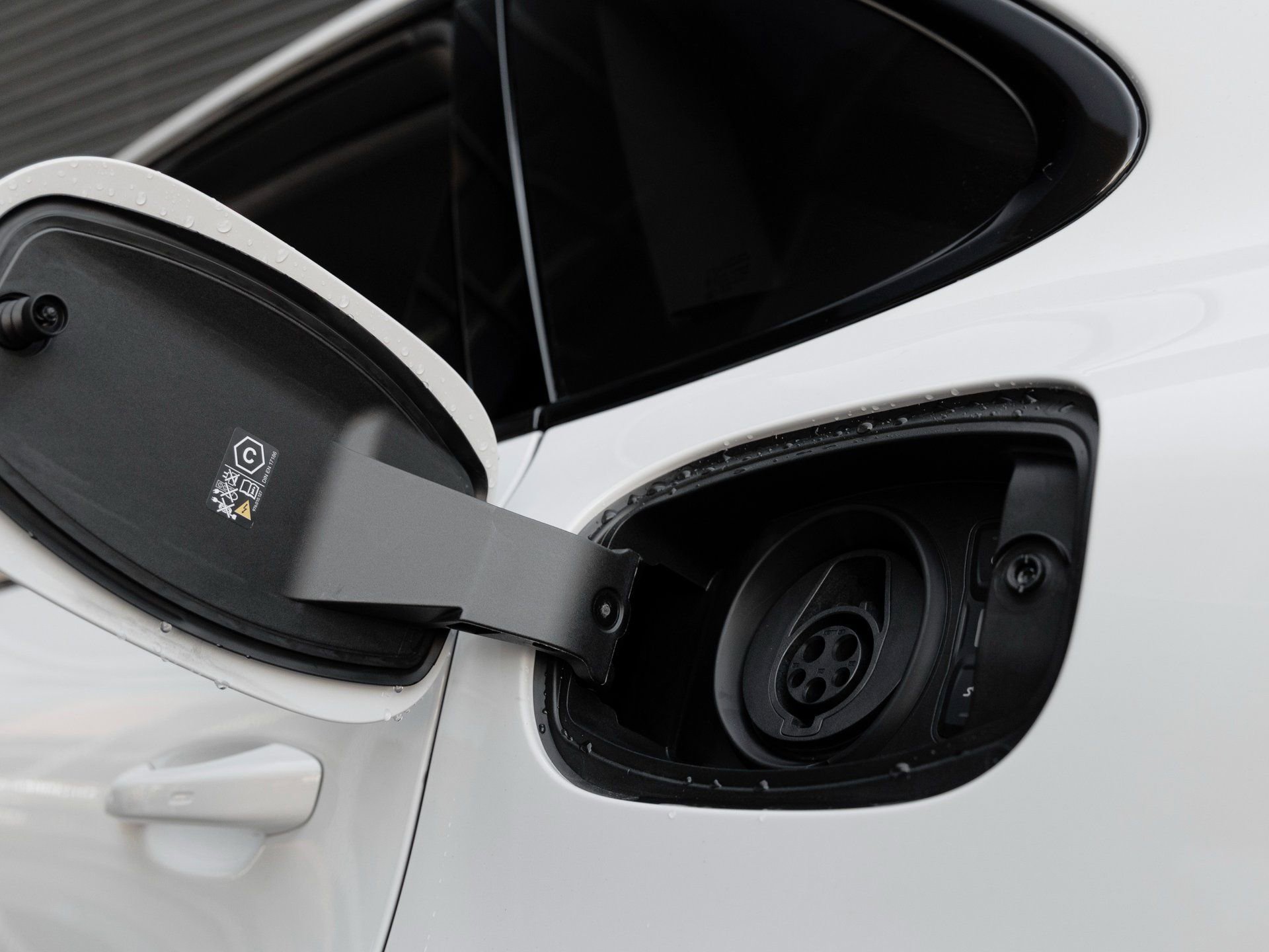 New 2026 Porsche Cayenne Turbo image 30