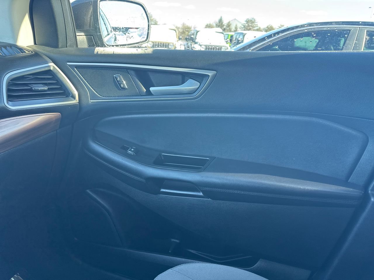 Used 2018 Ford Edge SEL w/ Equipment Group 201A image 25