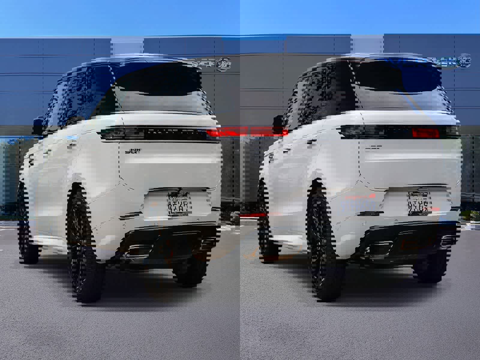 Used 2024 Land Rover Range Rover Sport Dynamic SE image 6