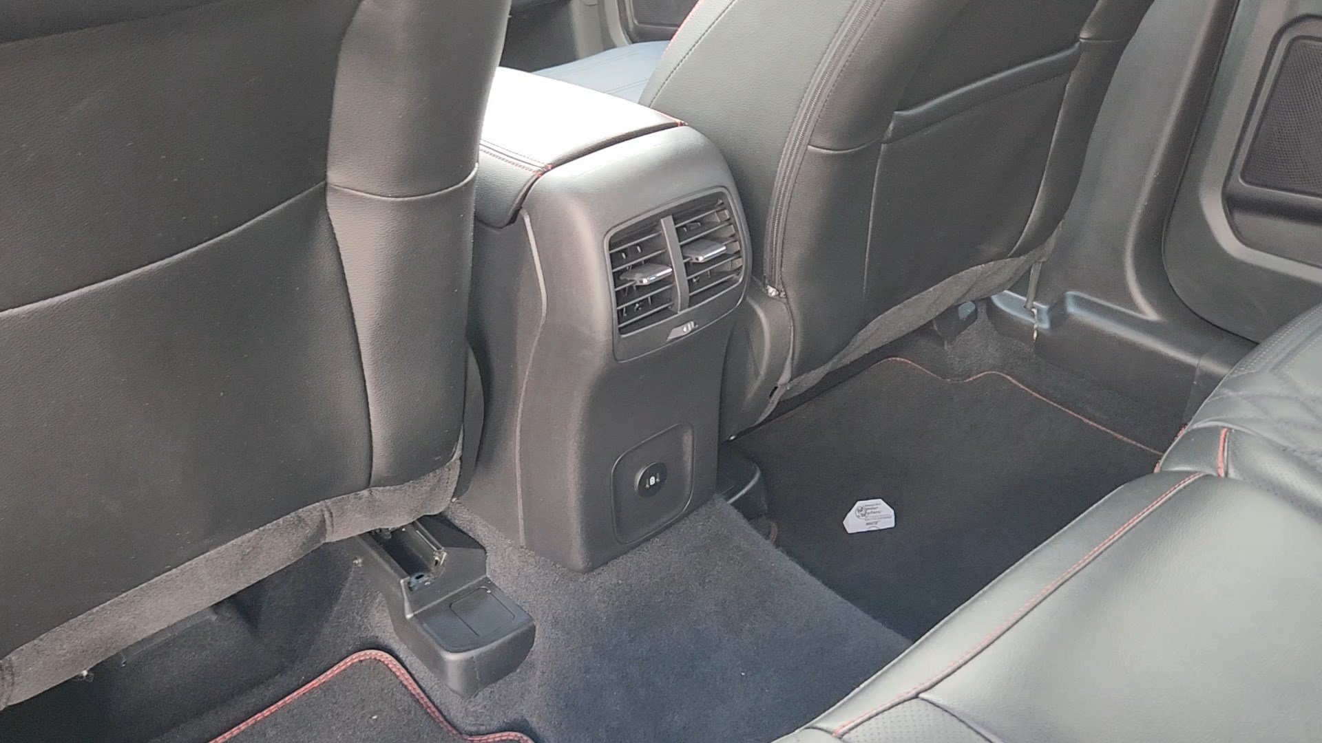 Certified 2023 Ford Escape ST-Line Elite w/ Premium Technology Package AWD/4WD image 18