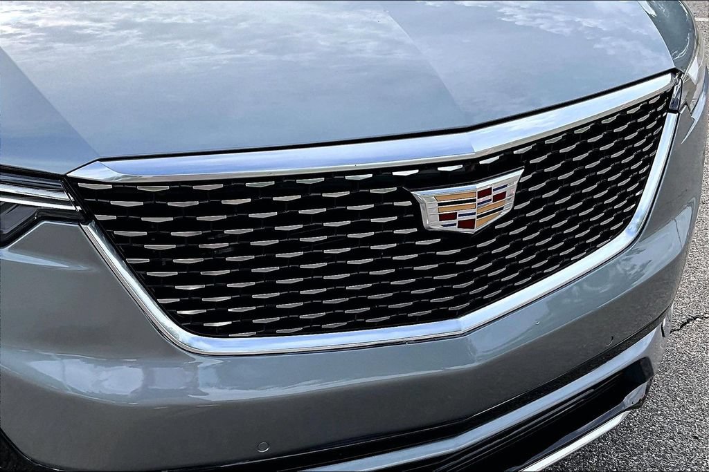 Certified 2025 Cadillac XT6 Premium Luxury AWD/4WD image 31