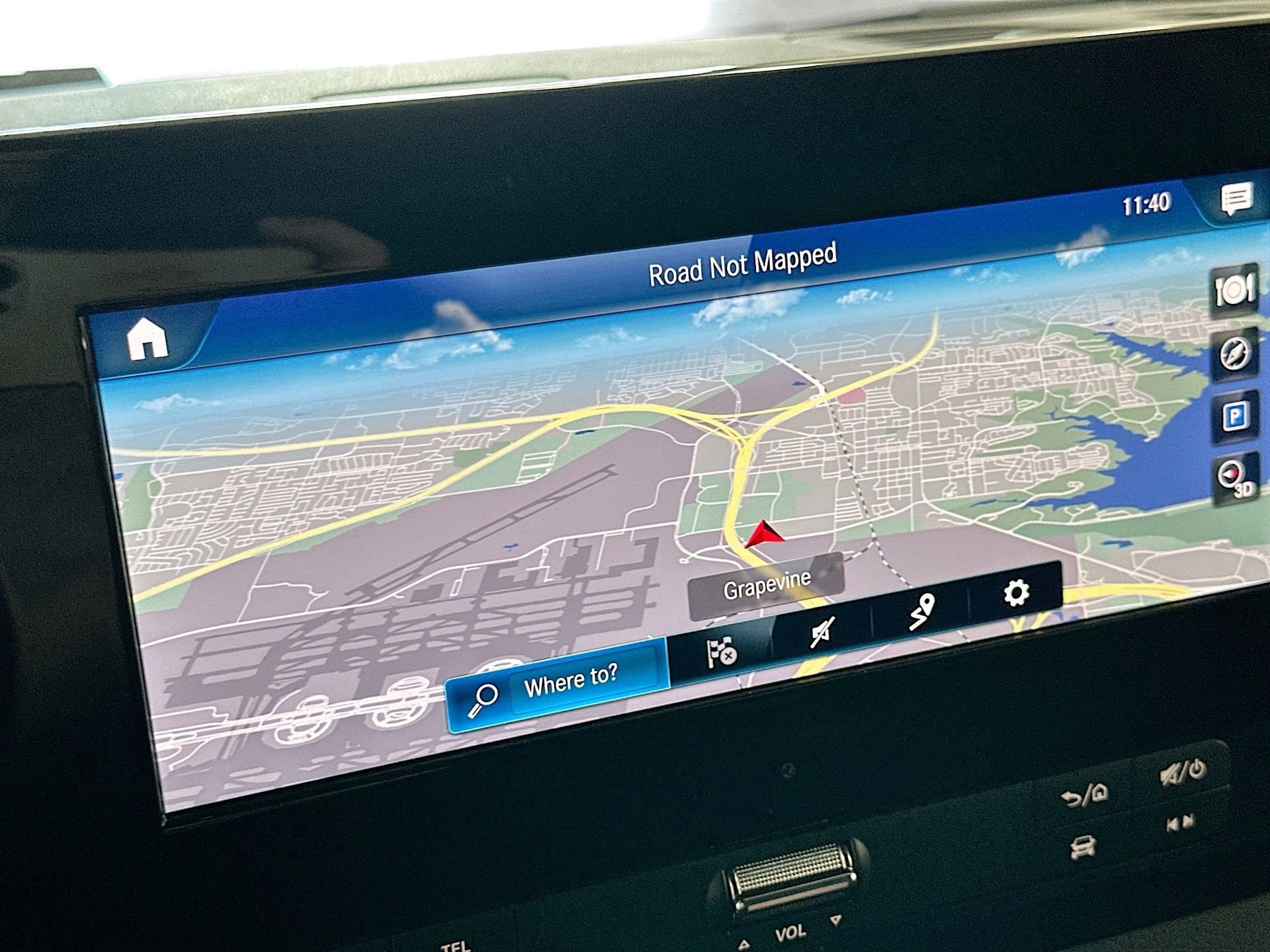 Used 2023 Mercedes-Benz Sprinter 144 Cargo image 14