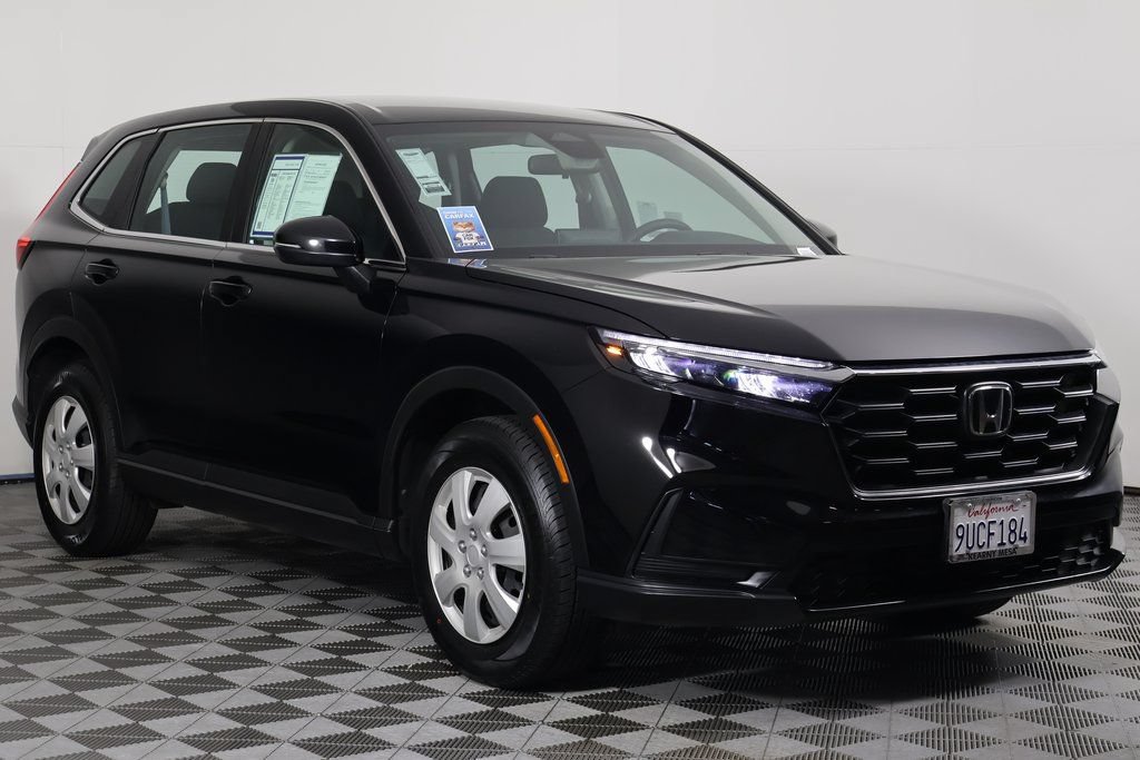 Used 2023 Honda CR-V LX image 3