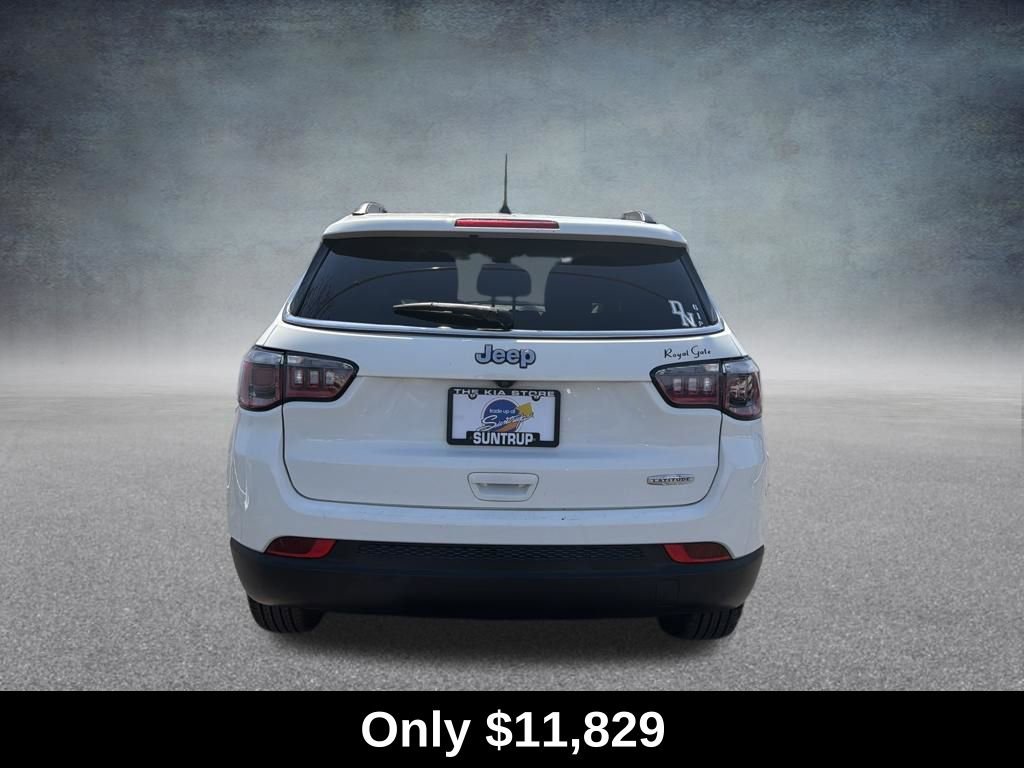 Used 2018 Jeep Compass Latitude image 4