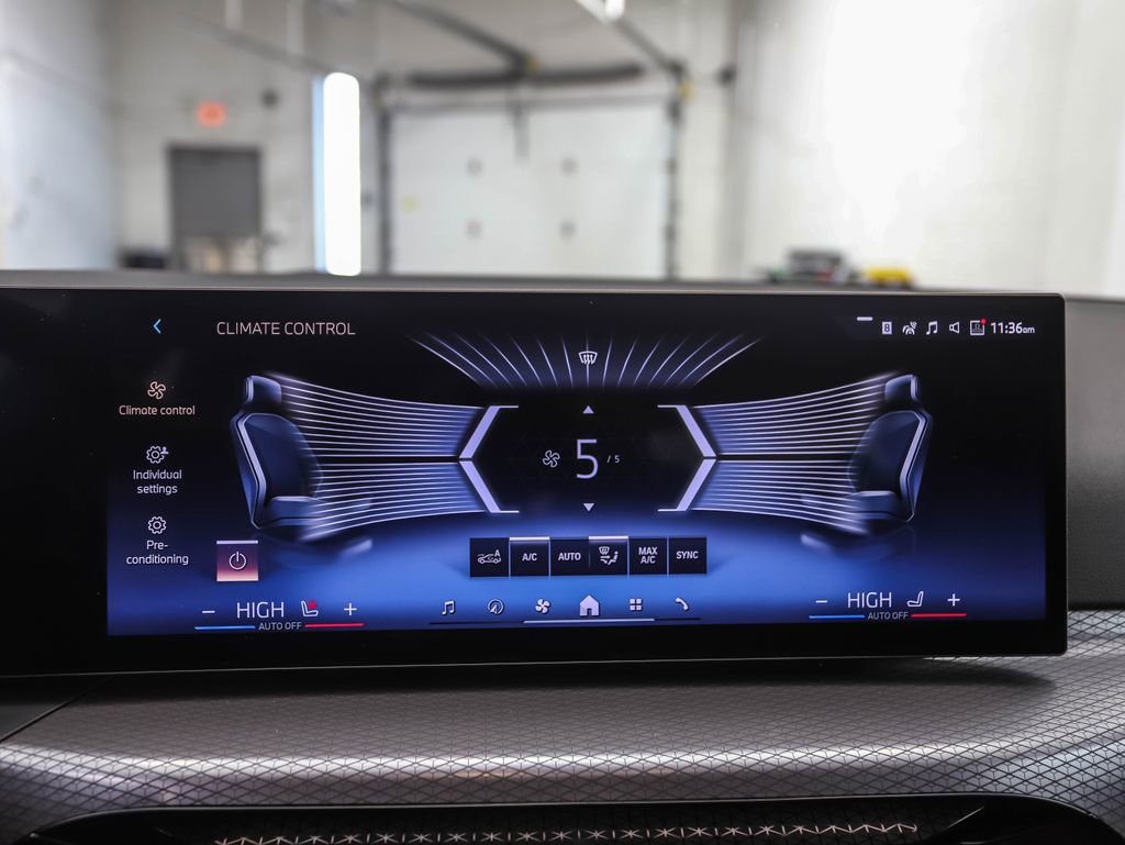 New 2026 BMW 330i xDrive Sedan w/ Convenience Package image 18