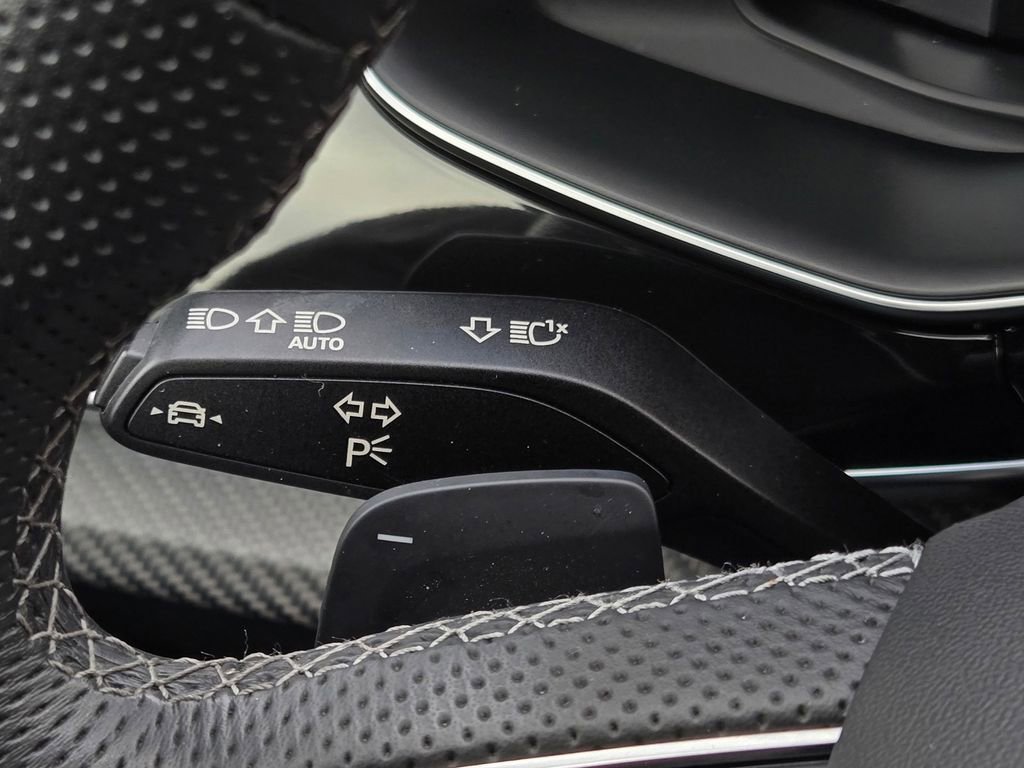 Used 2024 Audi SQ8 Premium Plus w/ Executive Package image 26