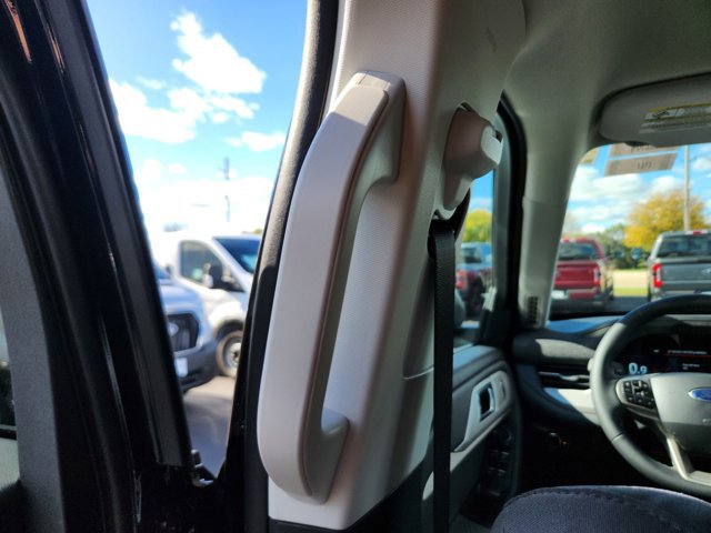 New 2026 Ford Explorer Active image 24