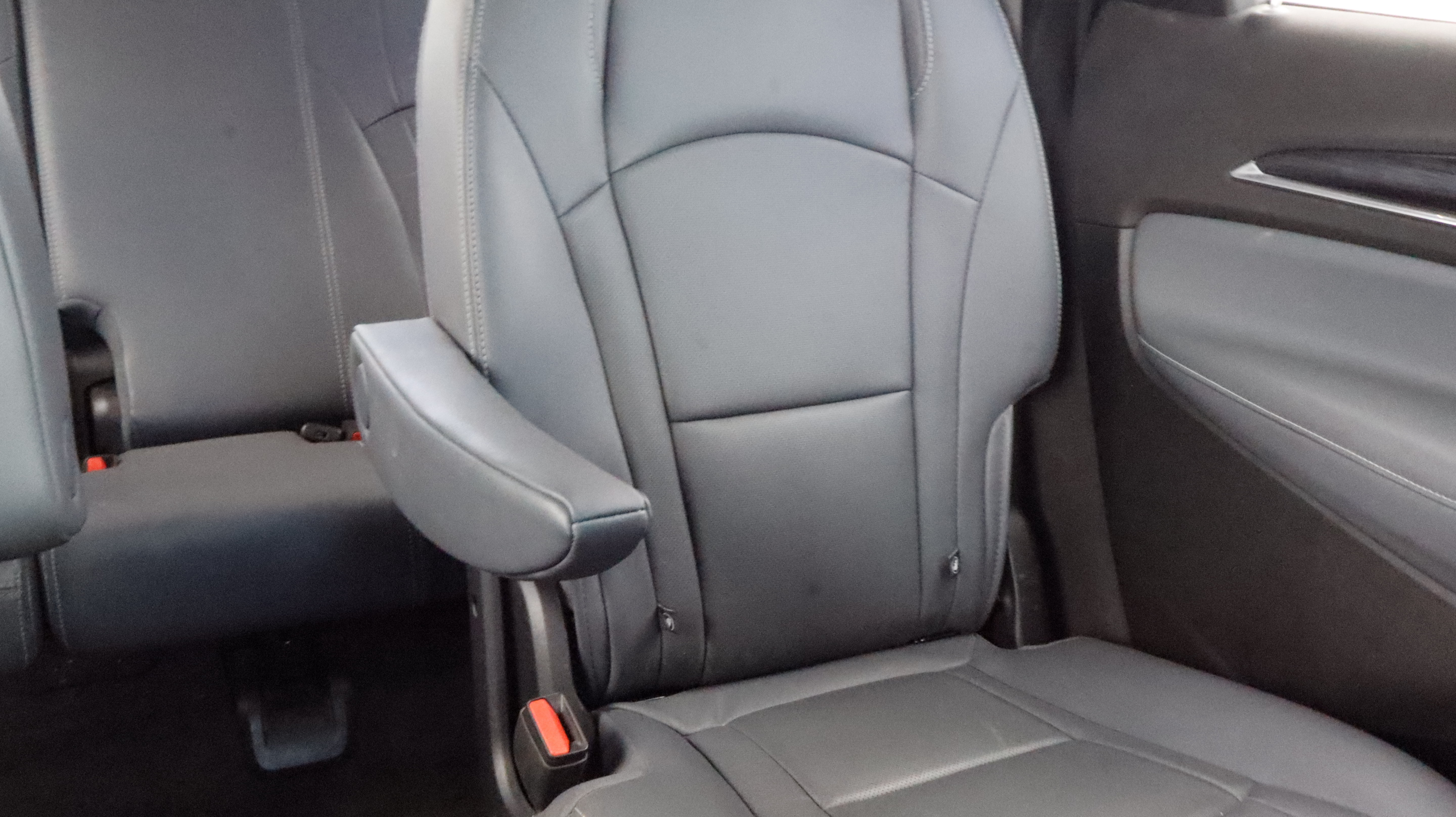 Used 2019 Buick Enclave Premium w/ Trailering Package, 5000 lbs. AWD/4WD image 9