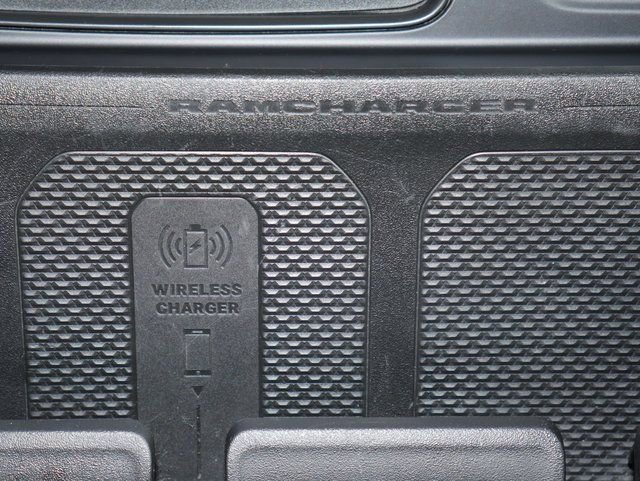 Used 2022 RAM 3500 Laramie AWD/4WD image 3