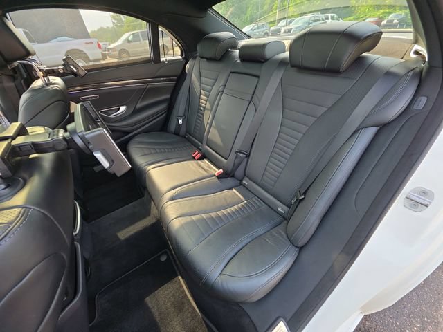 Used 2020 Mercedes-Benz S 560 4MATIC Sedan image 23