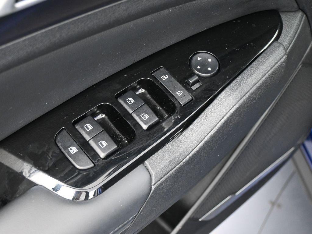 Used 2023 Kia Sportage EX image 17