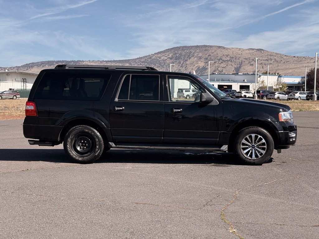 Used 2016 Ford Expedition EL XLT w/ Equipment Group 202A AWD/4WD image 6