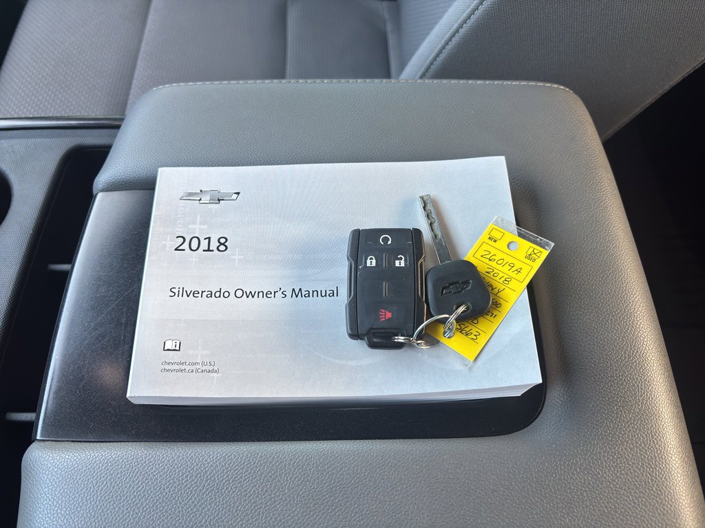 Used 2018 Chevrolet Silverado 1500 LT w/ All Star Edition image 19