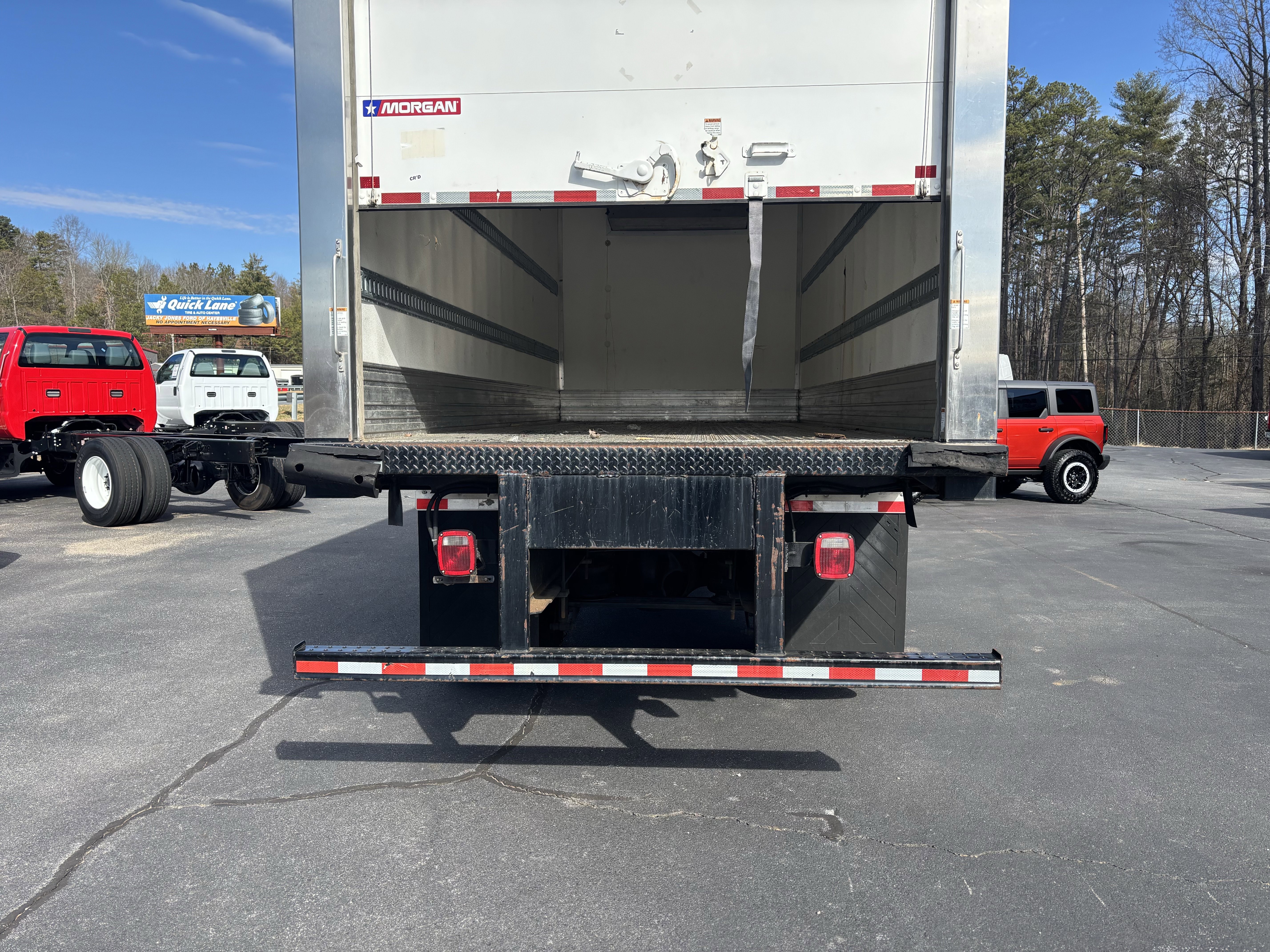 Used 2021 Ford F750 2WD Regular Cab Super Duty image 7