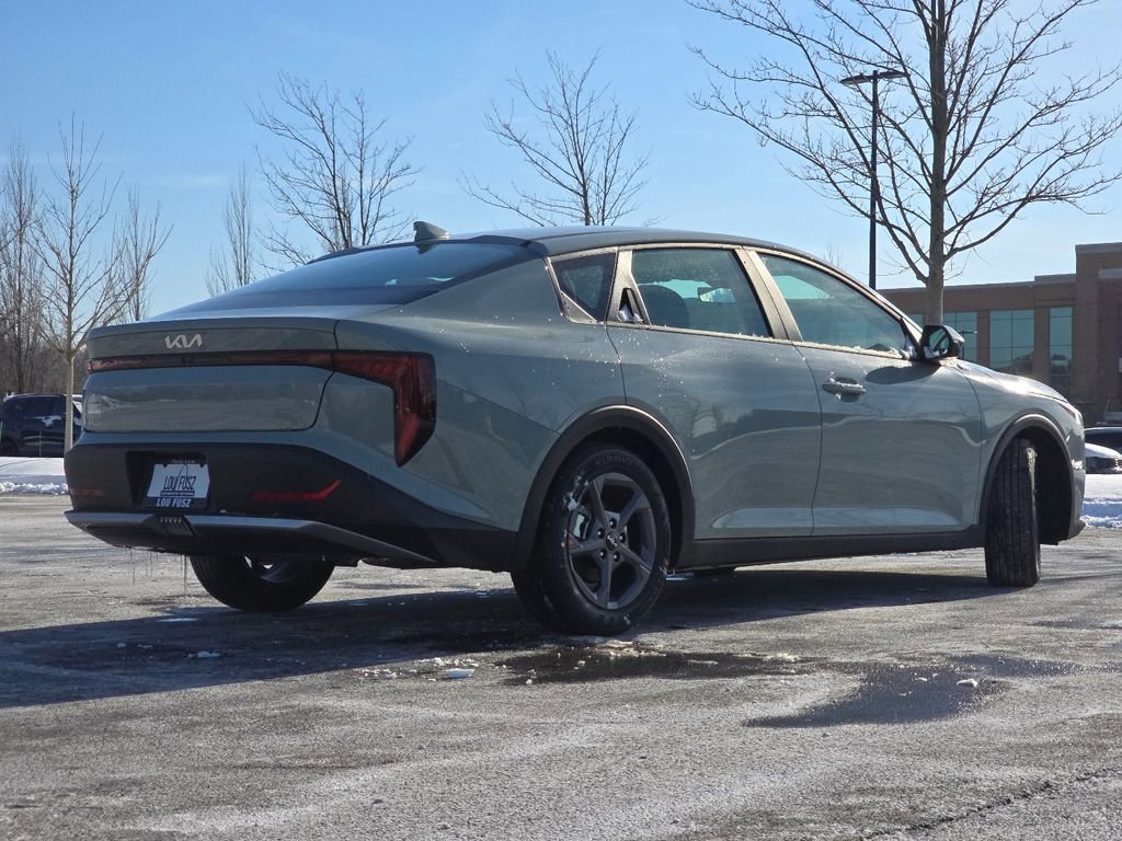 New 2025 Kia K4 LXS image 13