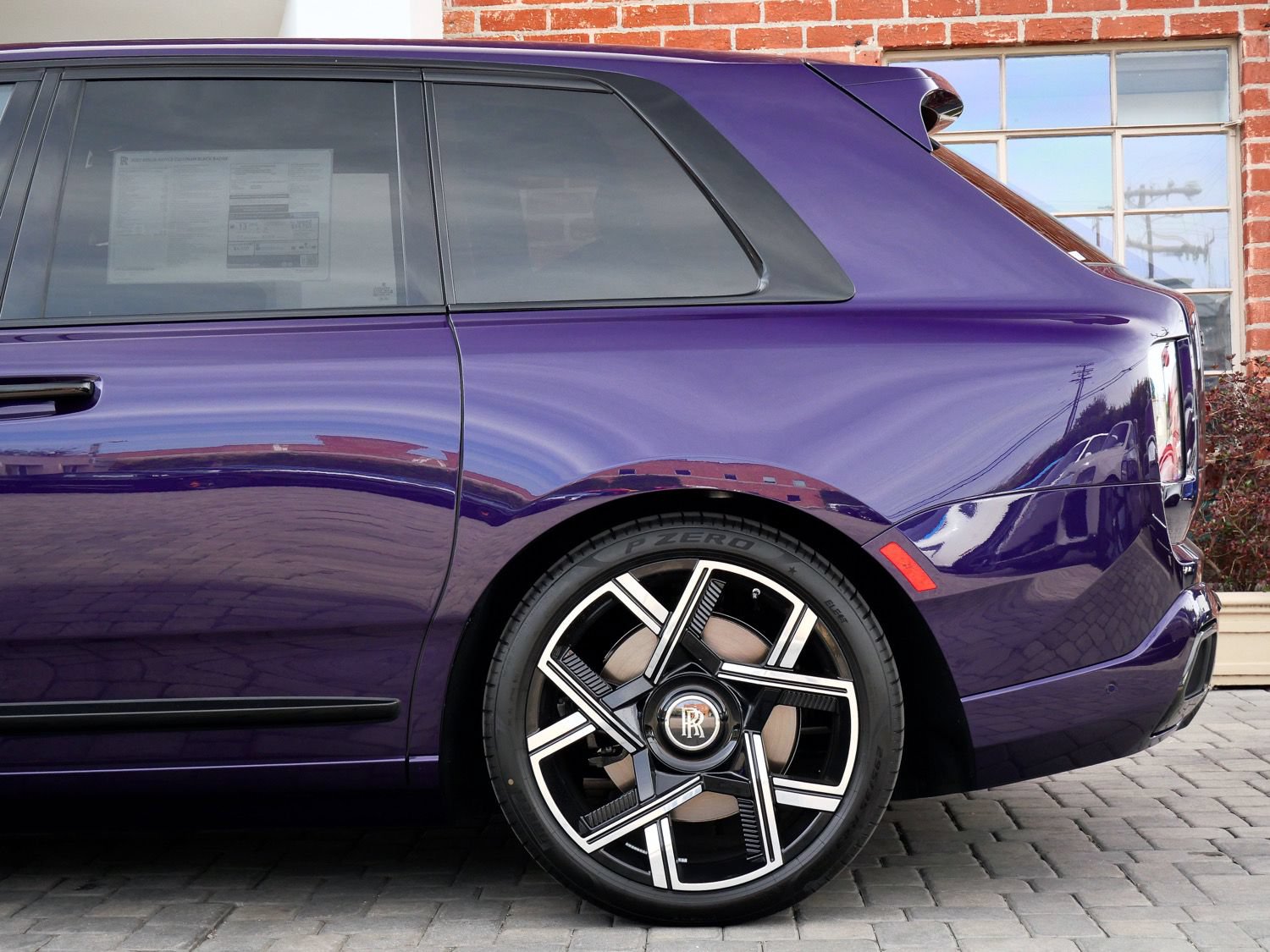New 2027 Rolls-Royce Cullinan Black Badge AWD/4WD image 37
