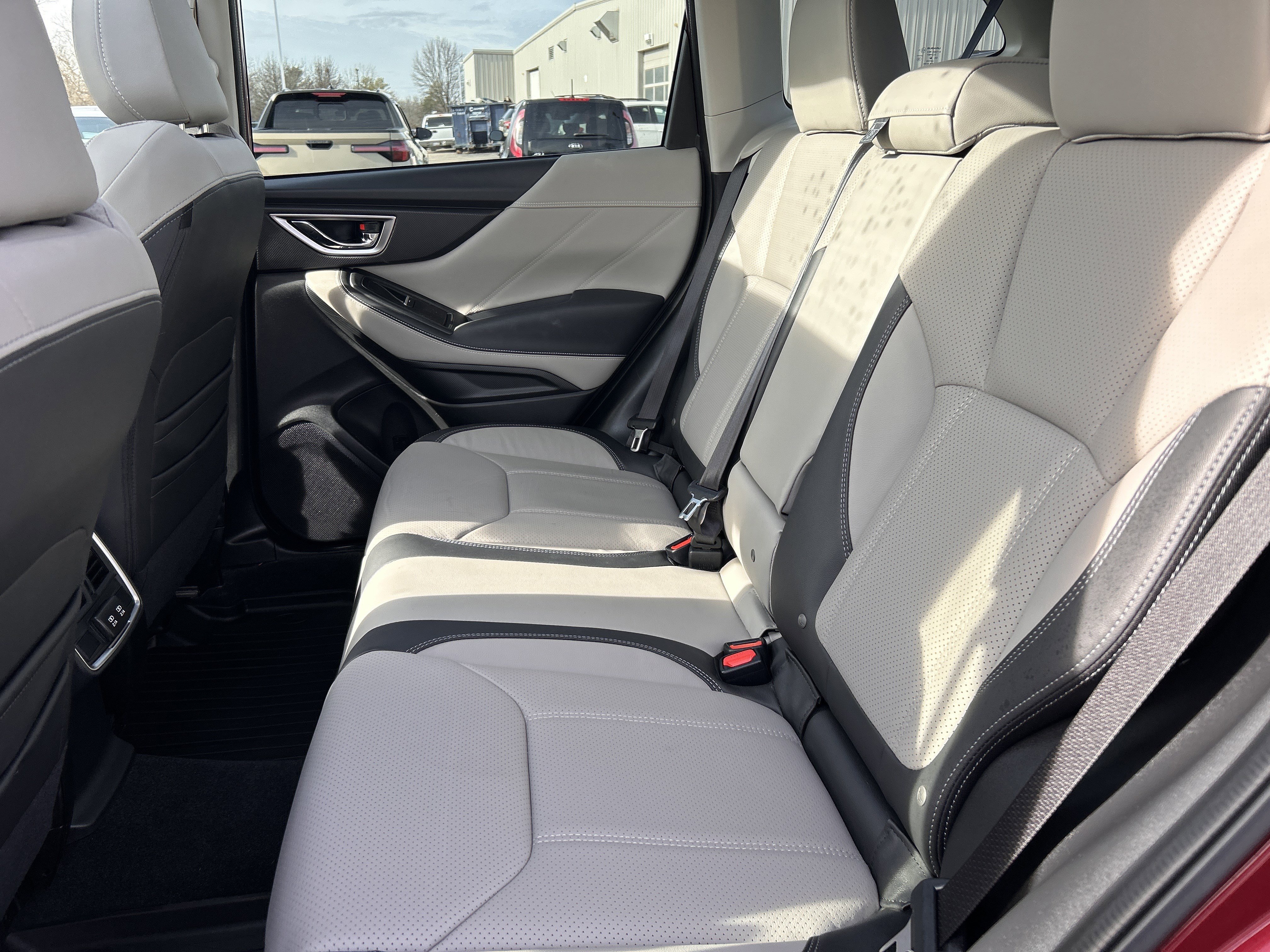 Used 2023 Subaru Forester Limited w/ Popular Package #2 image 26