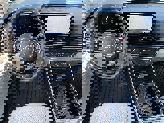 Used 2026 Kia Carnival SX Prestige image 10