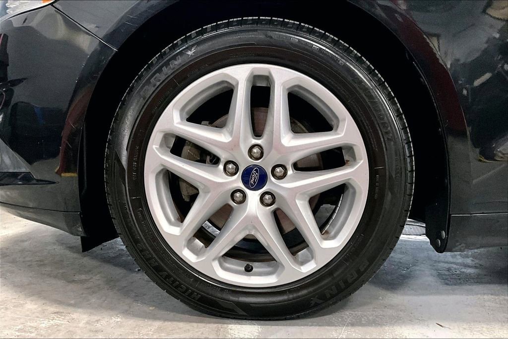 Used 2013 Ford Fusion SE image 8