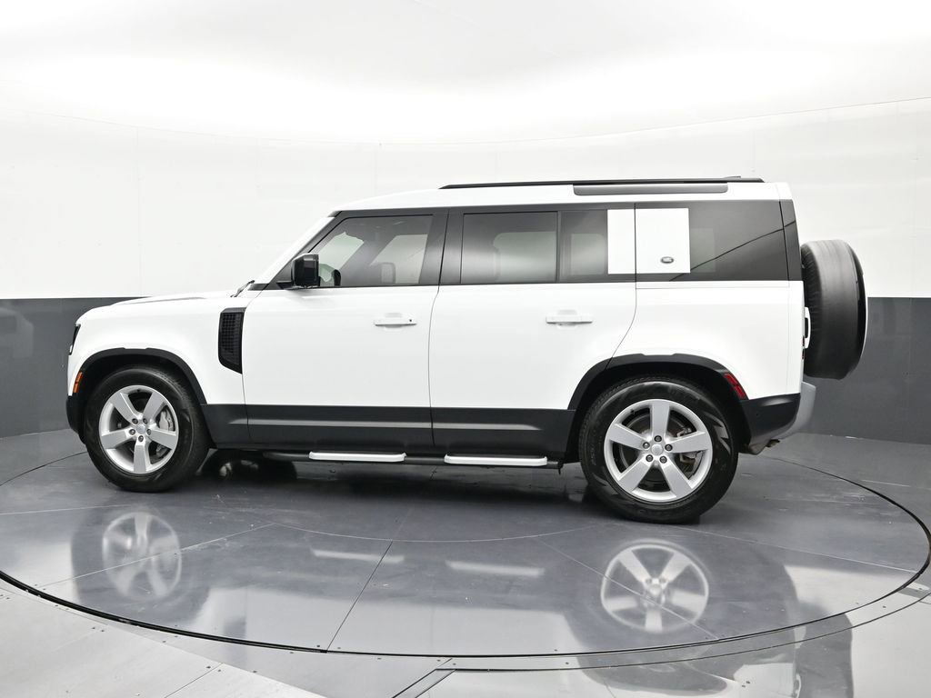 Used 2024 Land Rover Defender 110 S AWD/4WD image 2