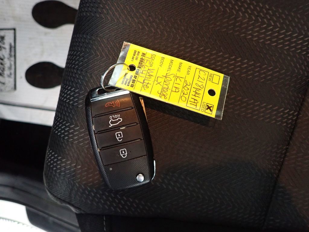 Used 2020 Kia Sportage LX image 36