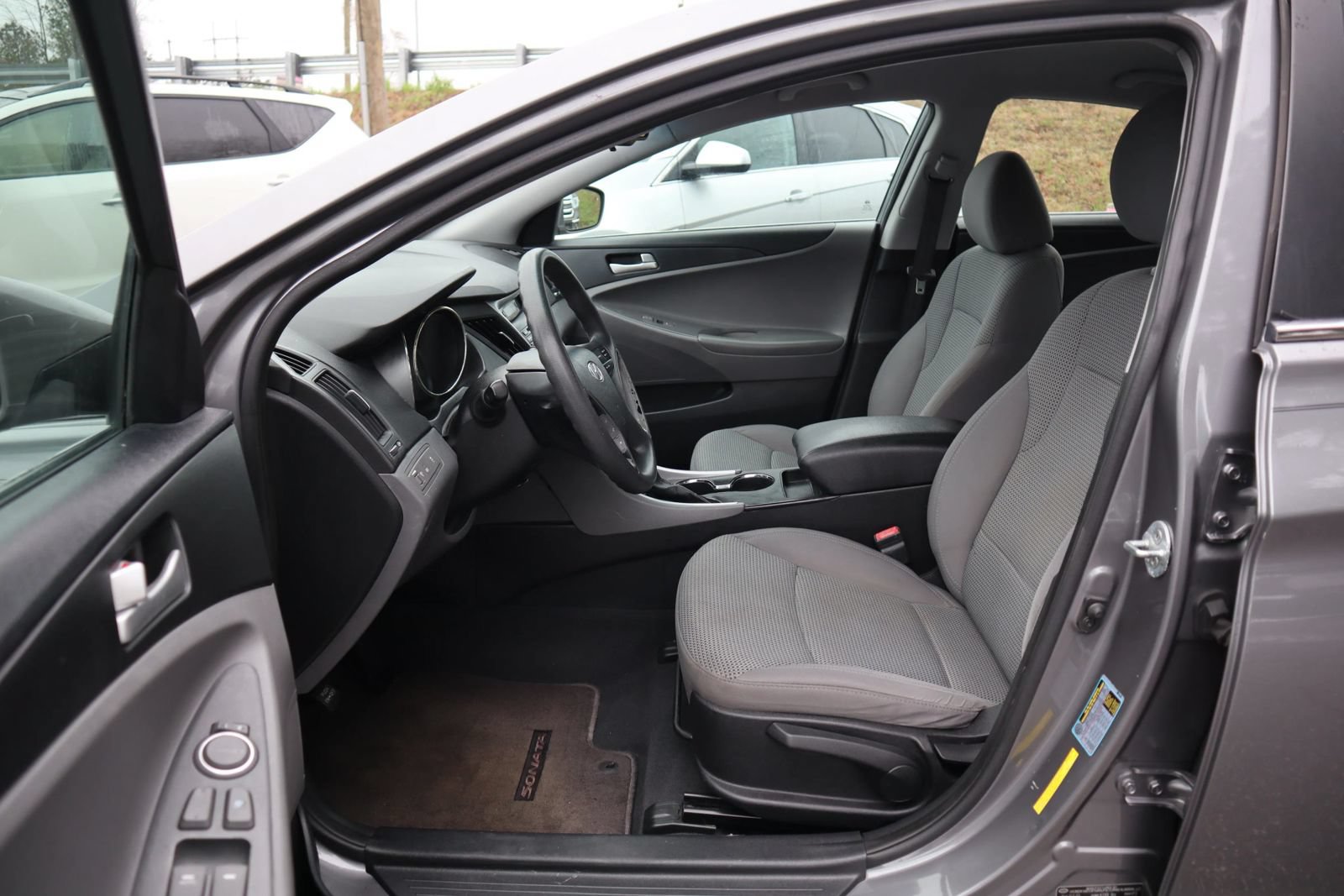 Used 2012 Hyundai Sonata GLS FWD image 9