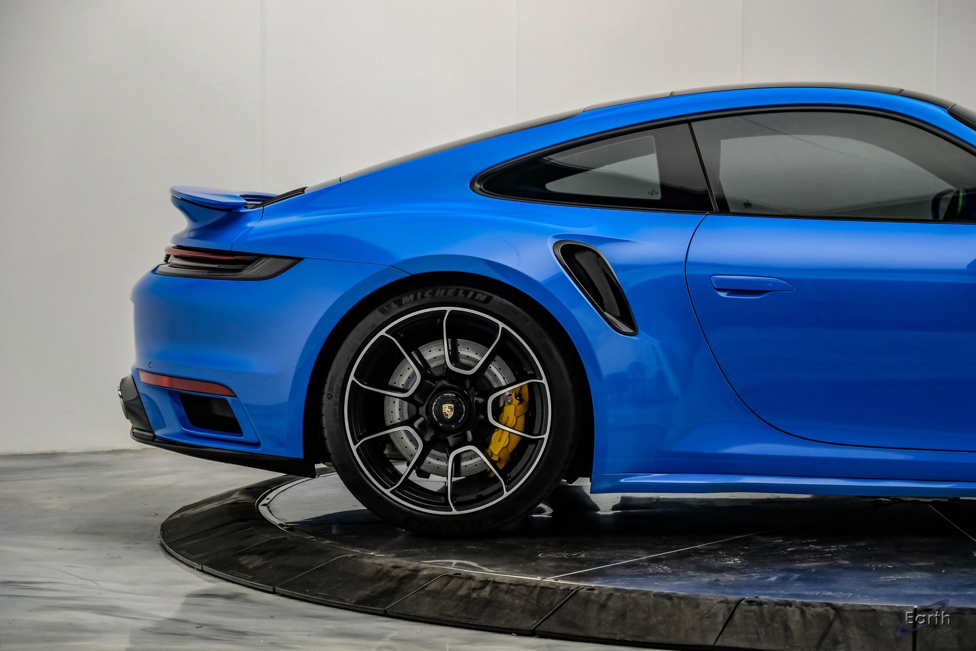 Used 2022 Porsche 911 Turbo S image 25