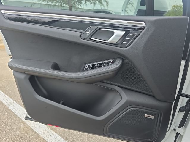 Used 2021 Porsche Macan S image 27