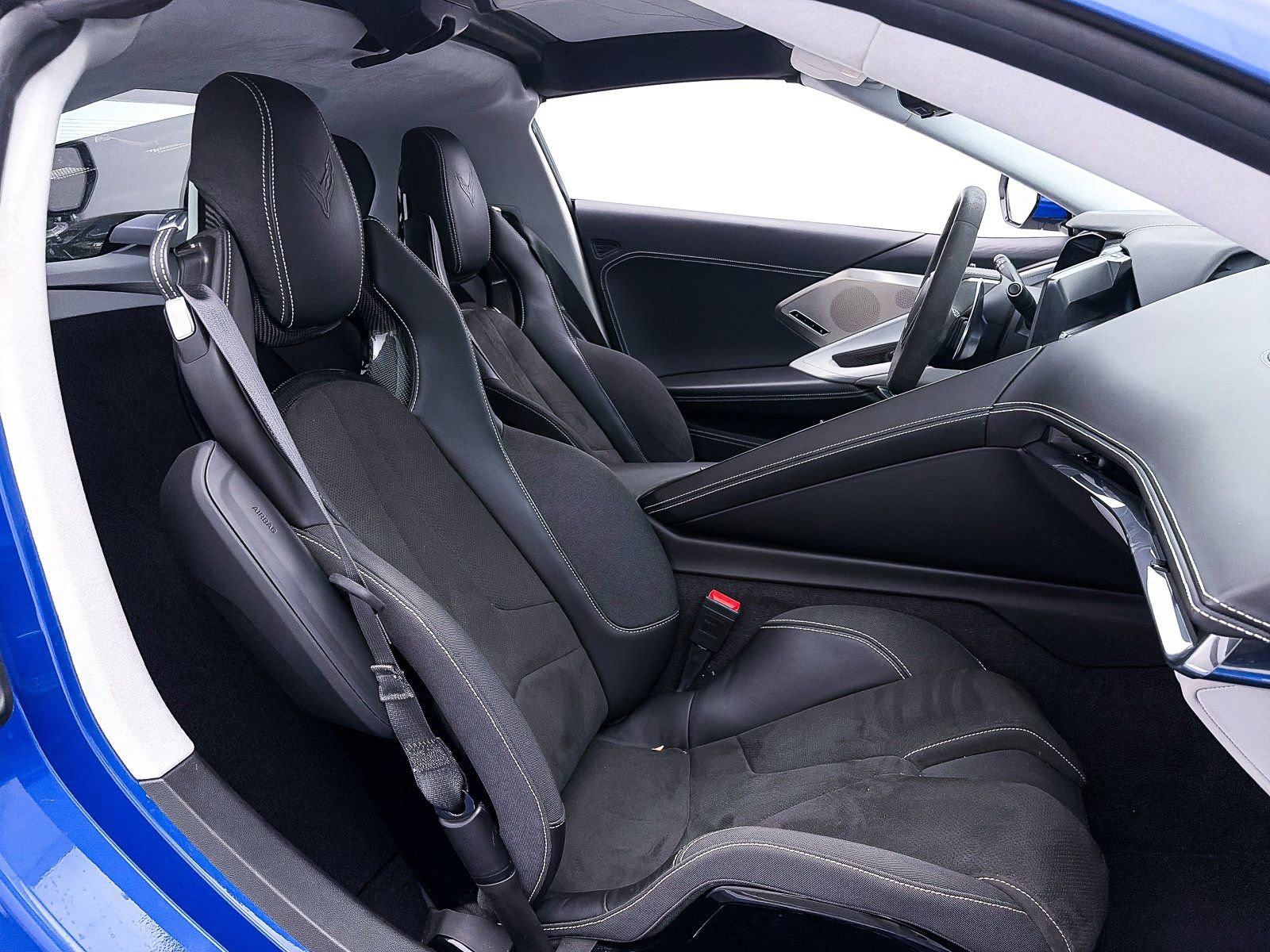 Used 2020 Chevrolet Corvette Stingray Premium Cpe w/ 3LT Preferred Equipment Group image 36