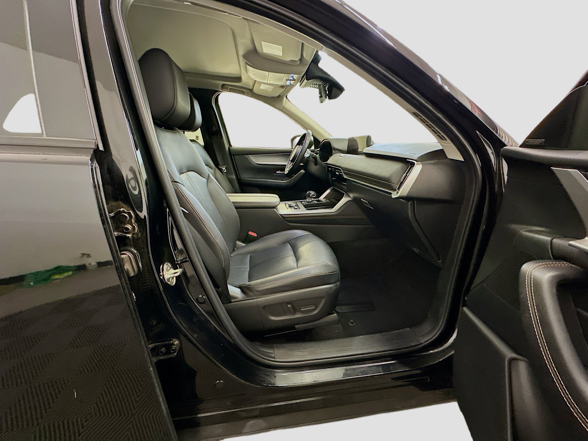 Used 2025 MAZDA CX-90 3.3 Turbo w/ Premium Sport Pkg image 33