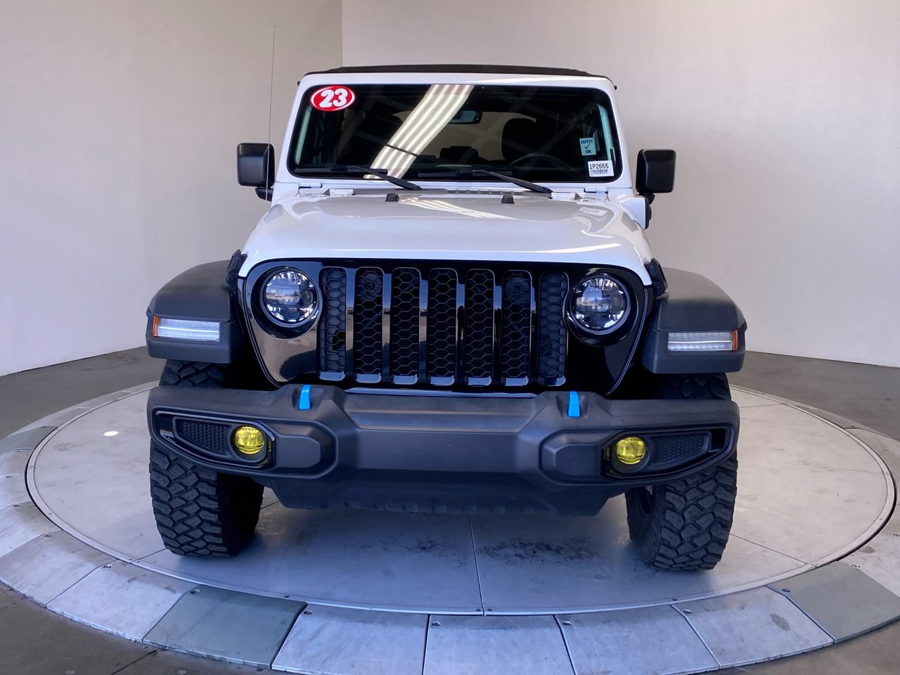 Used 2023 Jeep Wrangler Unlimited w/ Cold Weather Group AWD/4WD image 8
