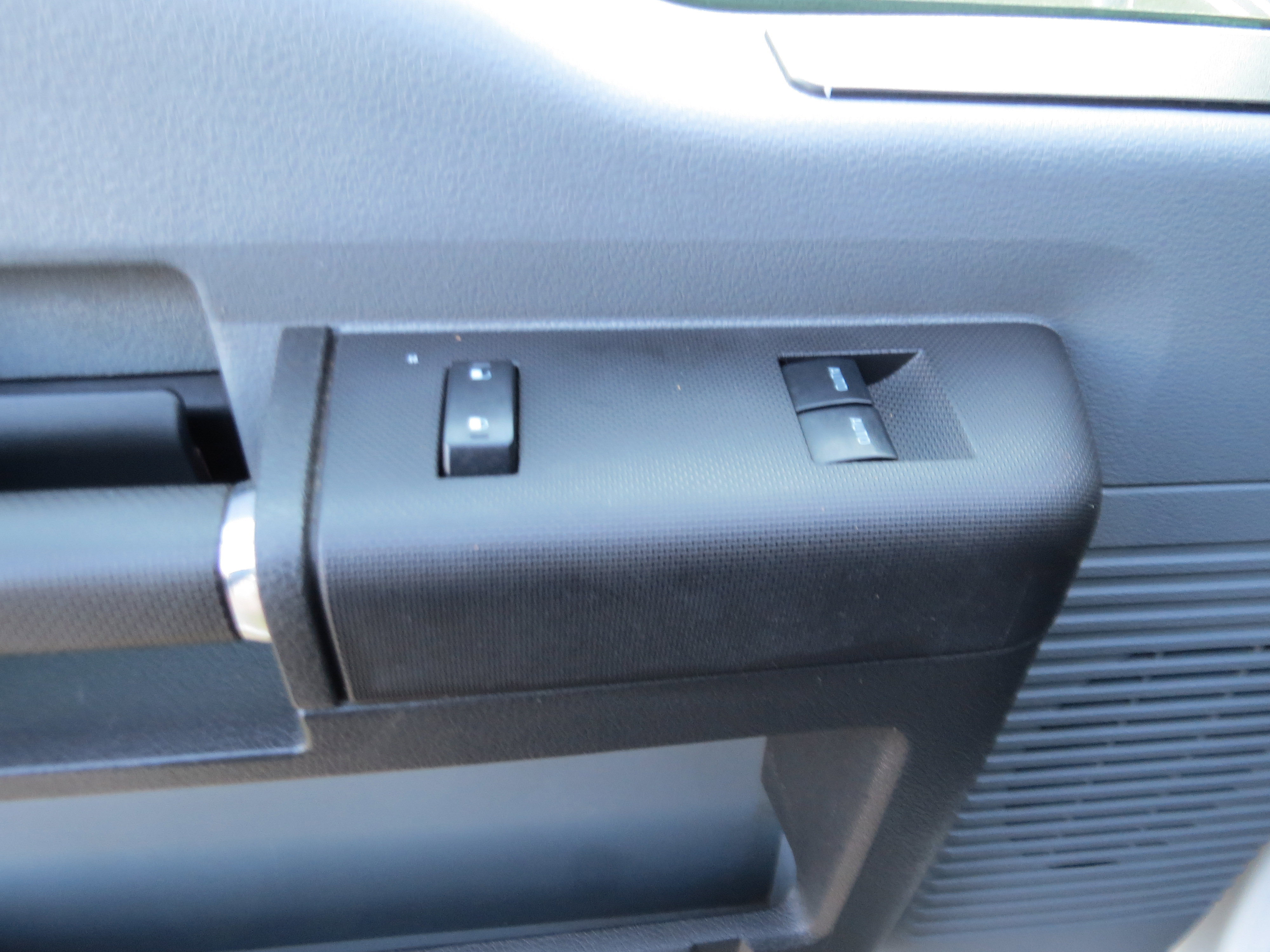 Used 2013 Ford F650 2WD Regular Cab Super Duty image 12