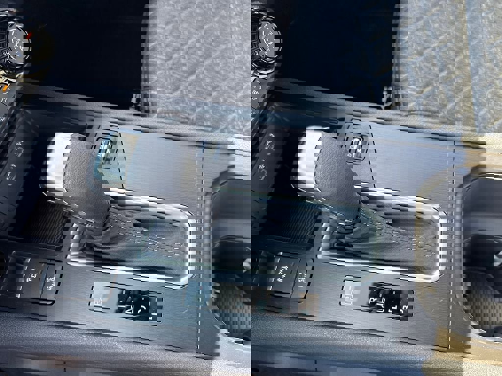 New 2026 Nissan Kicks SV image 16