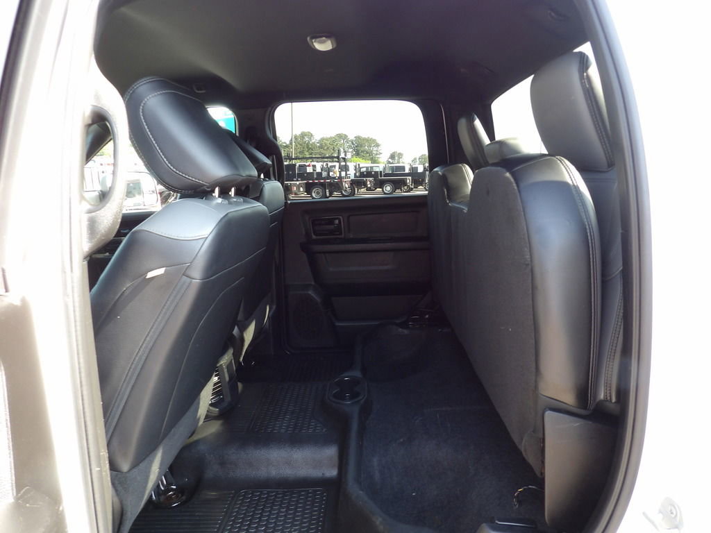 Used 2022 RAM 3500 Tradesman w/ Chrome Appearance Group AWD/4WD image 33
