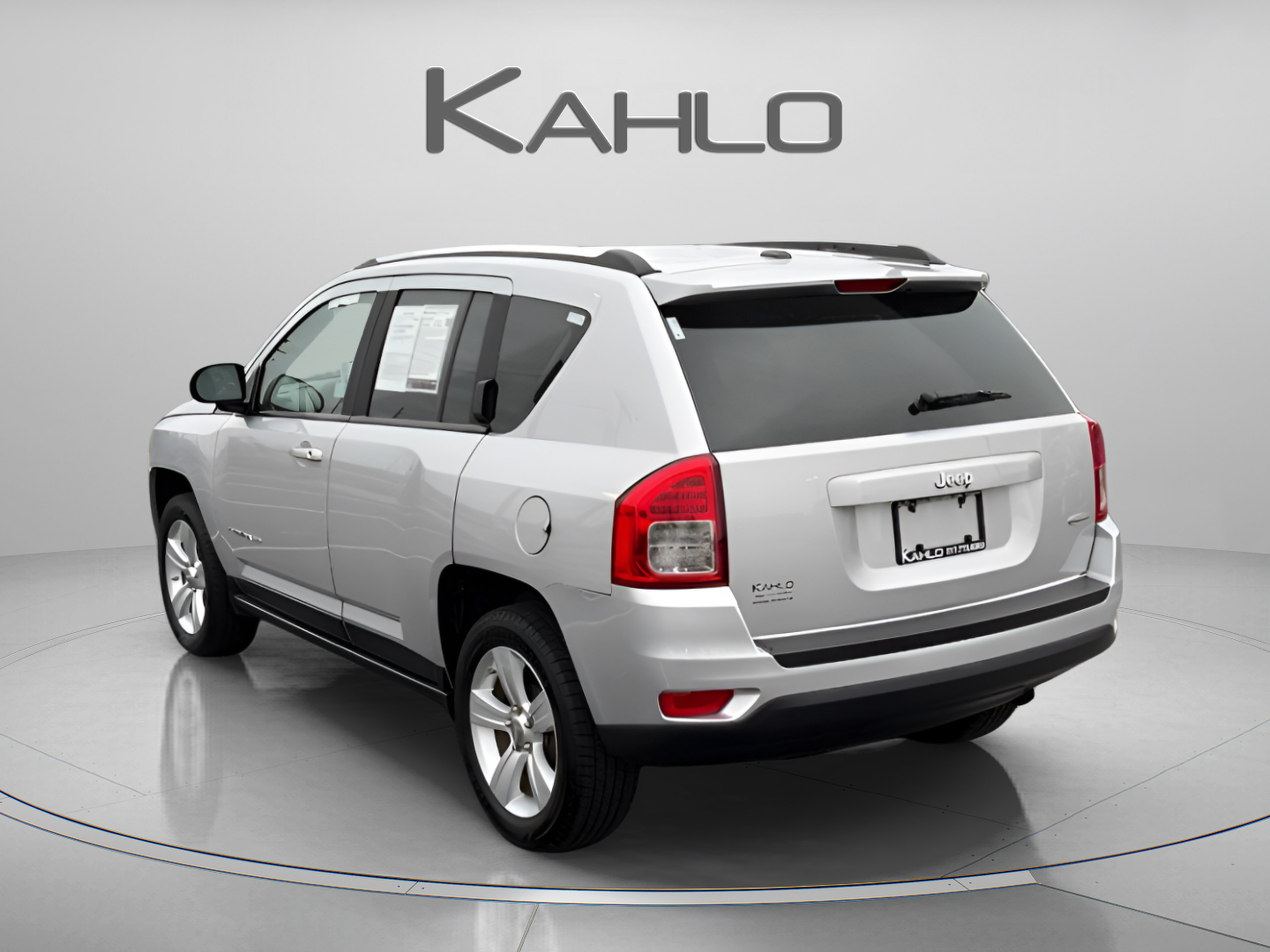 Used 2012 Jeep Compass Latitude w/ Sun/Sound Group FWD image 3