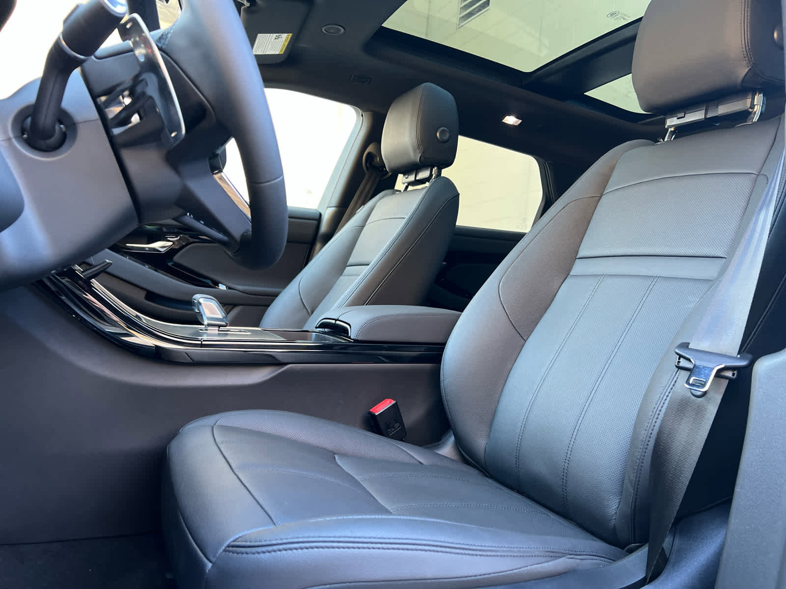 New 2026 Land Rover Range Rover Evoque S image 15