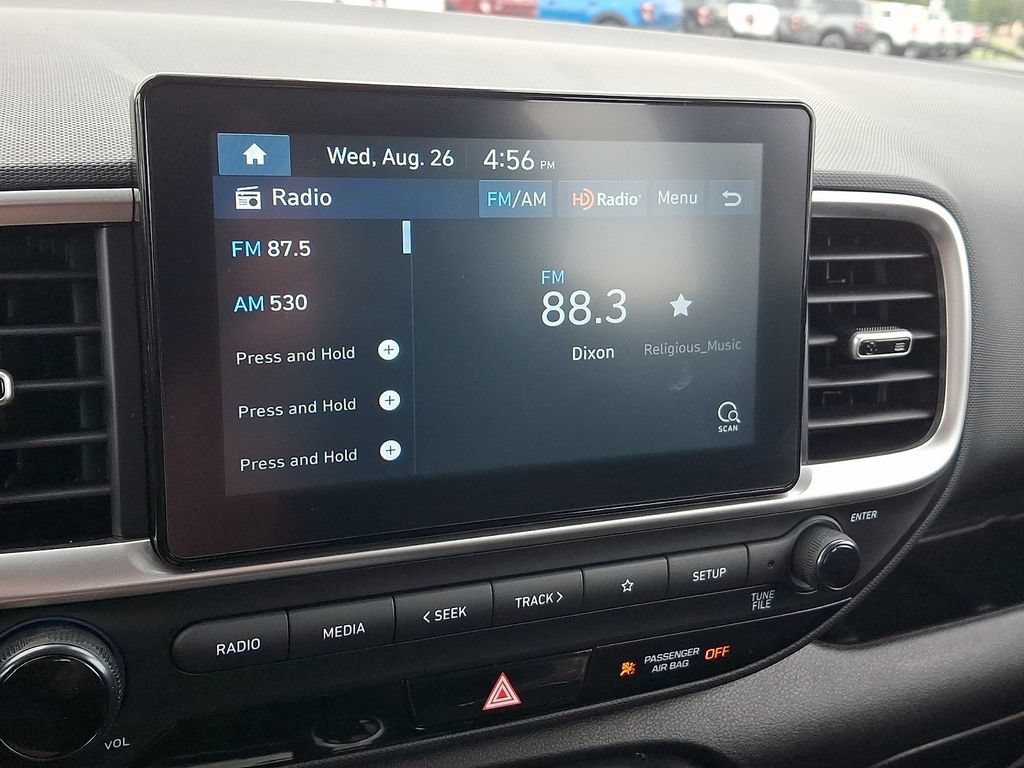 Used 2020 Hyundai Venue SE FWD image 16