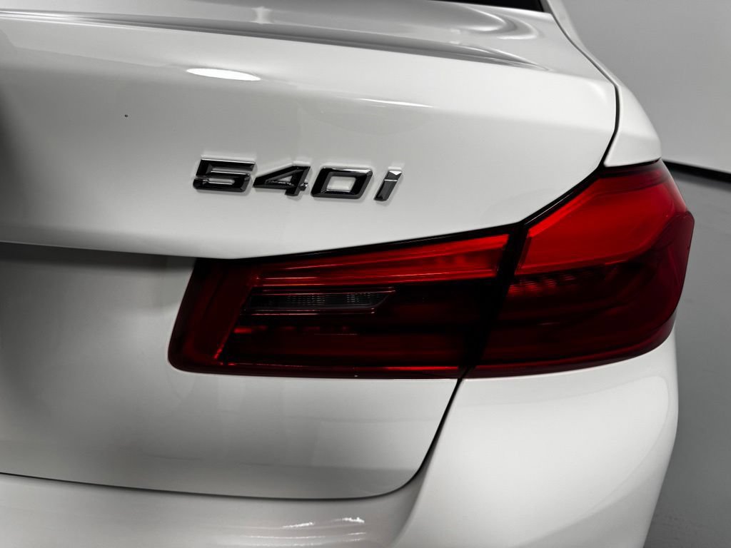 Used 2017 BMW 540i xDrive AWD/4WD image 7