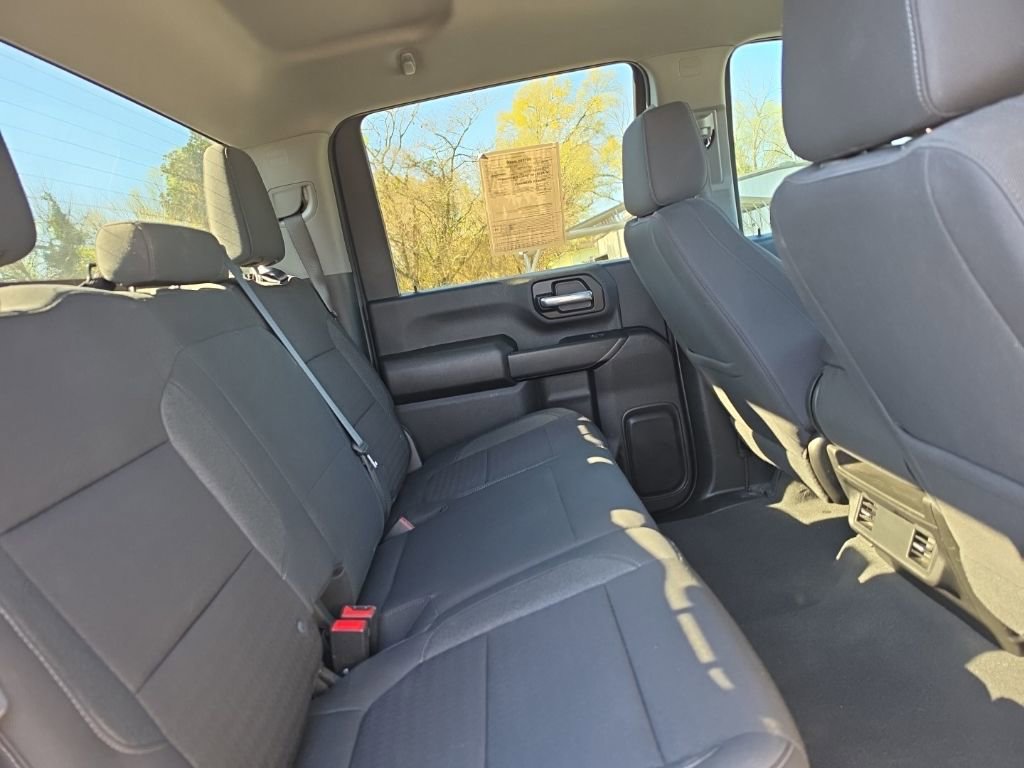 Used 2023 Chevrolet Silverado 2500 Custom w/ Custom Convenience Package AWD/4WD image 31