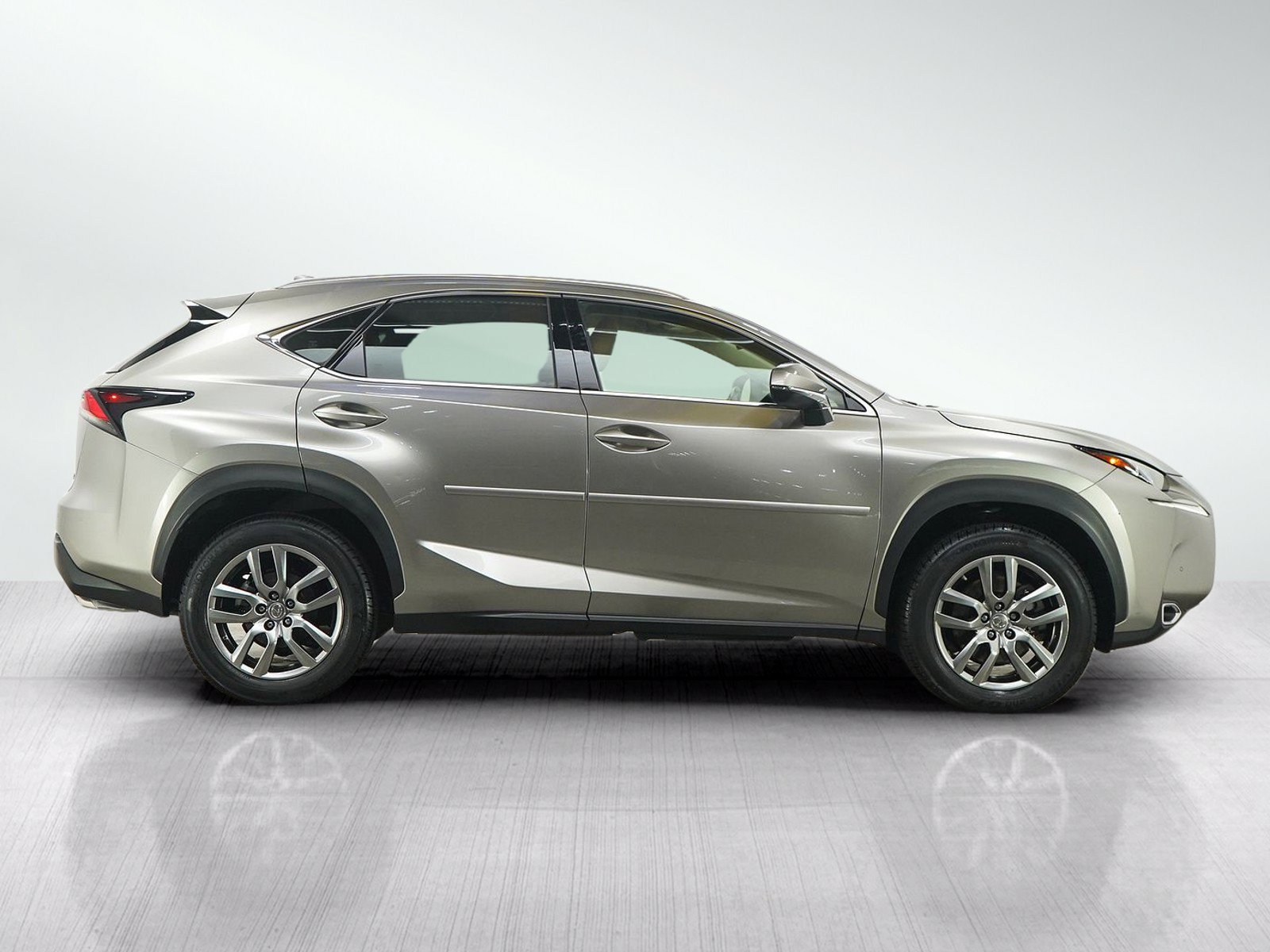 Used 2015 Lexus NX 200t AWD w/ Premium Package image 6