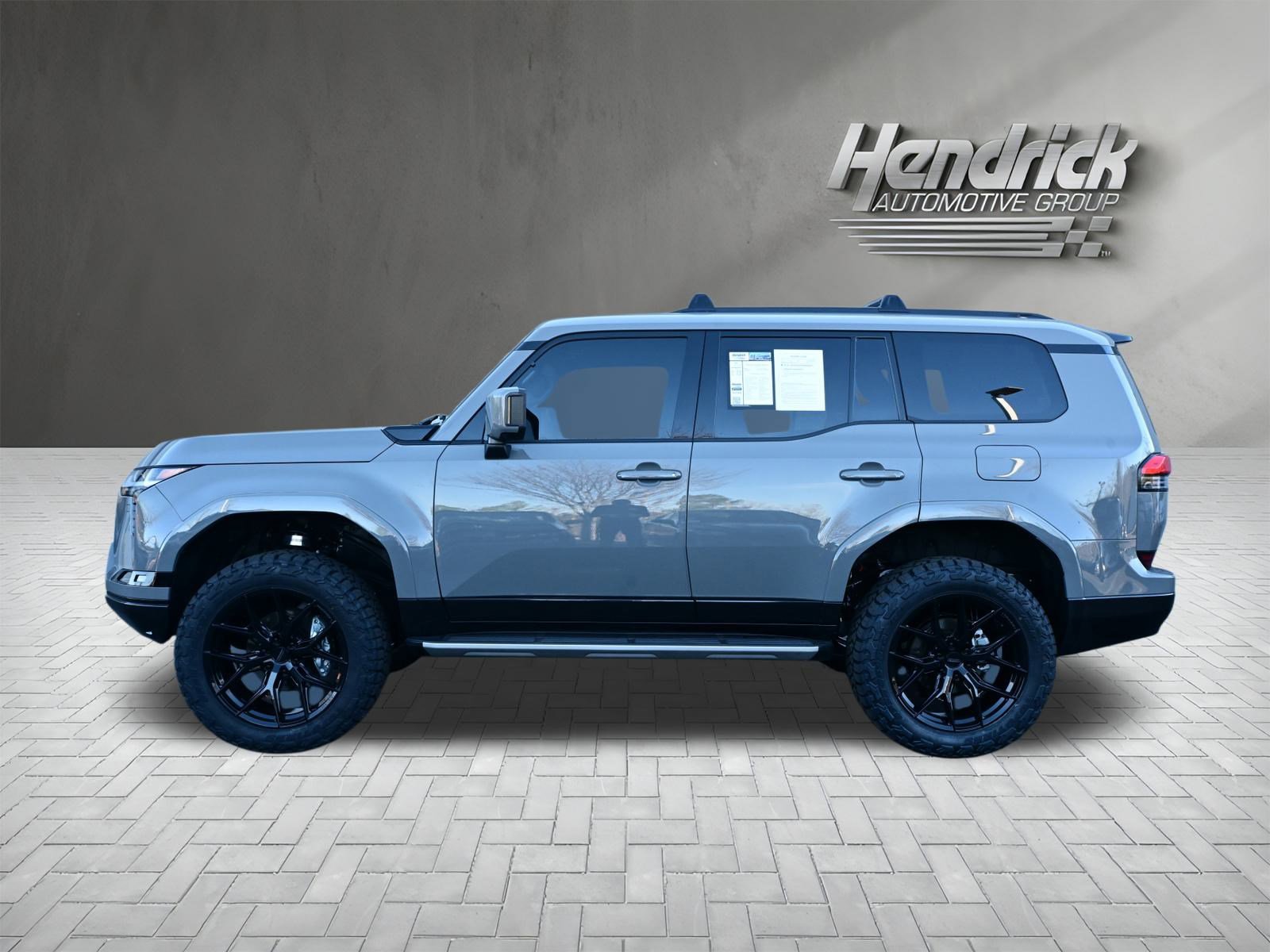 Used 2025 Lexus GX 550 GX 550 Premium+ w/ Accessory Package (2T) image 6