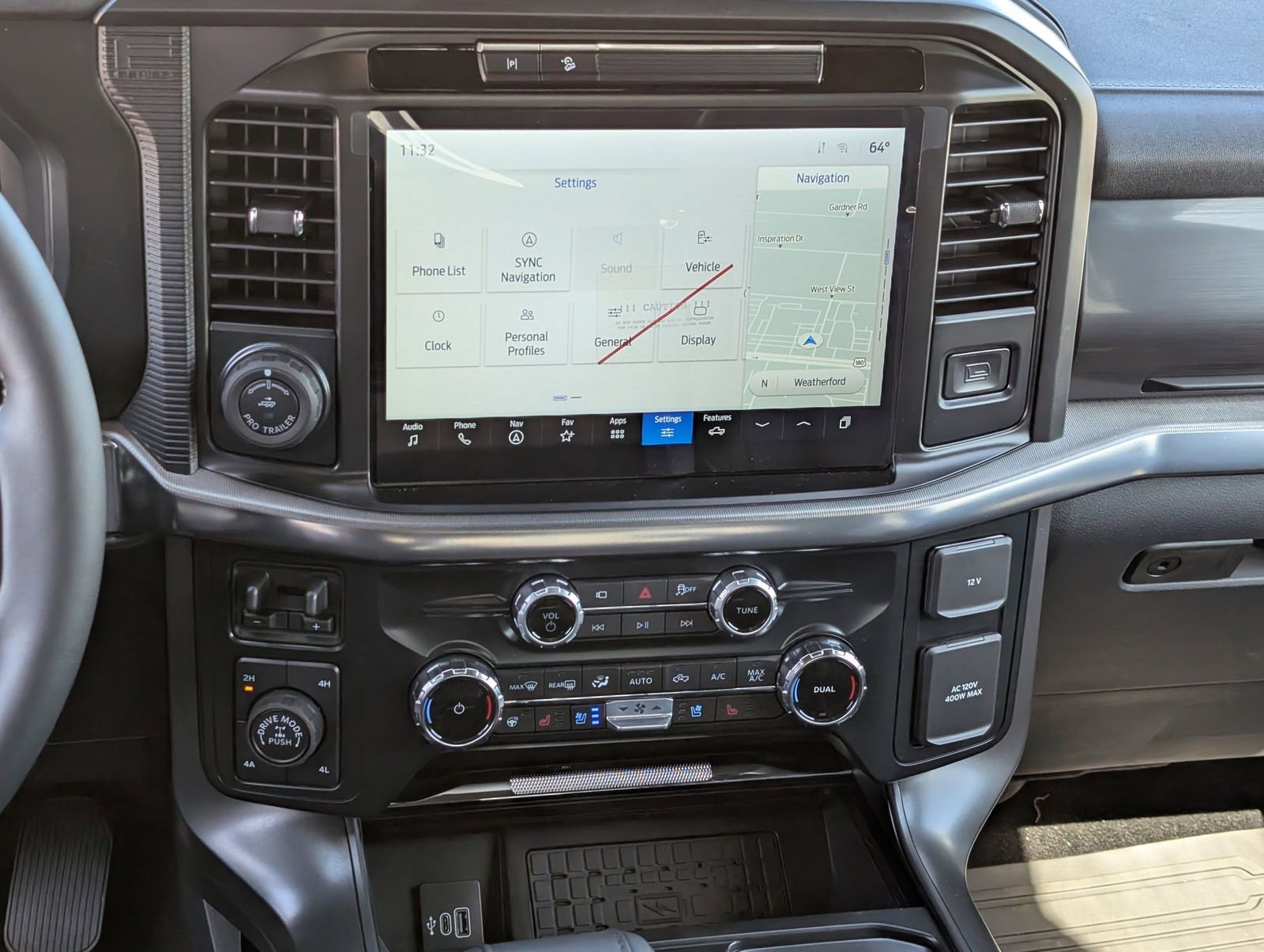 Used 2025 Ford F150 Lariat w/ Equipment Group 502A High image 14