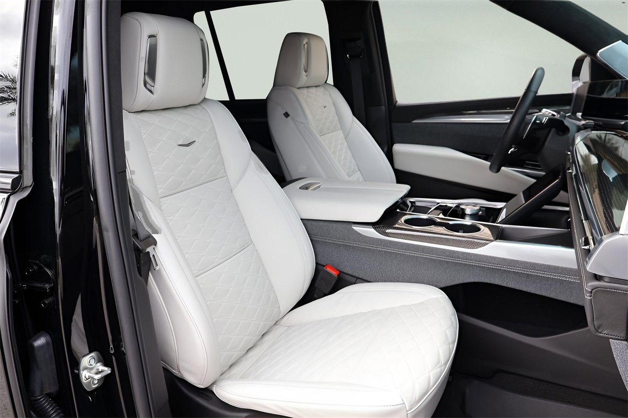 Certified 2025 Cadillac Escalade V w/ LPO, Floor Liner Package image 11