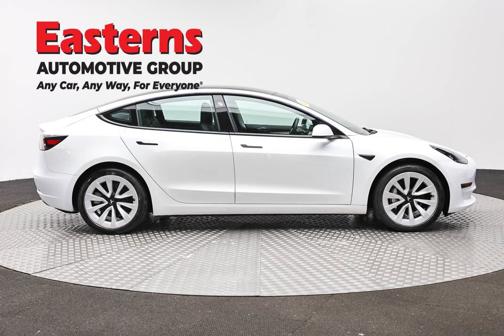 Used 2023 Tesla Model 3 Standard Range RWD image 4