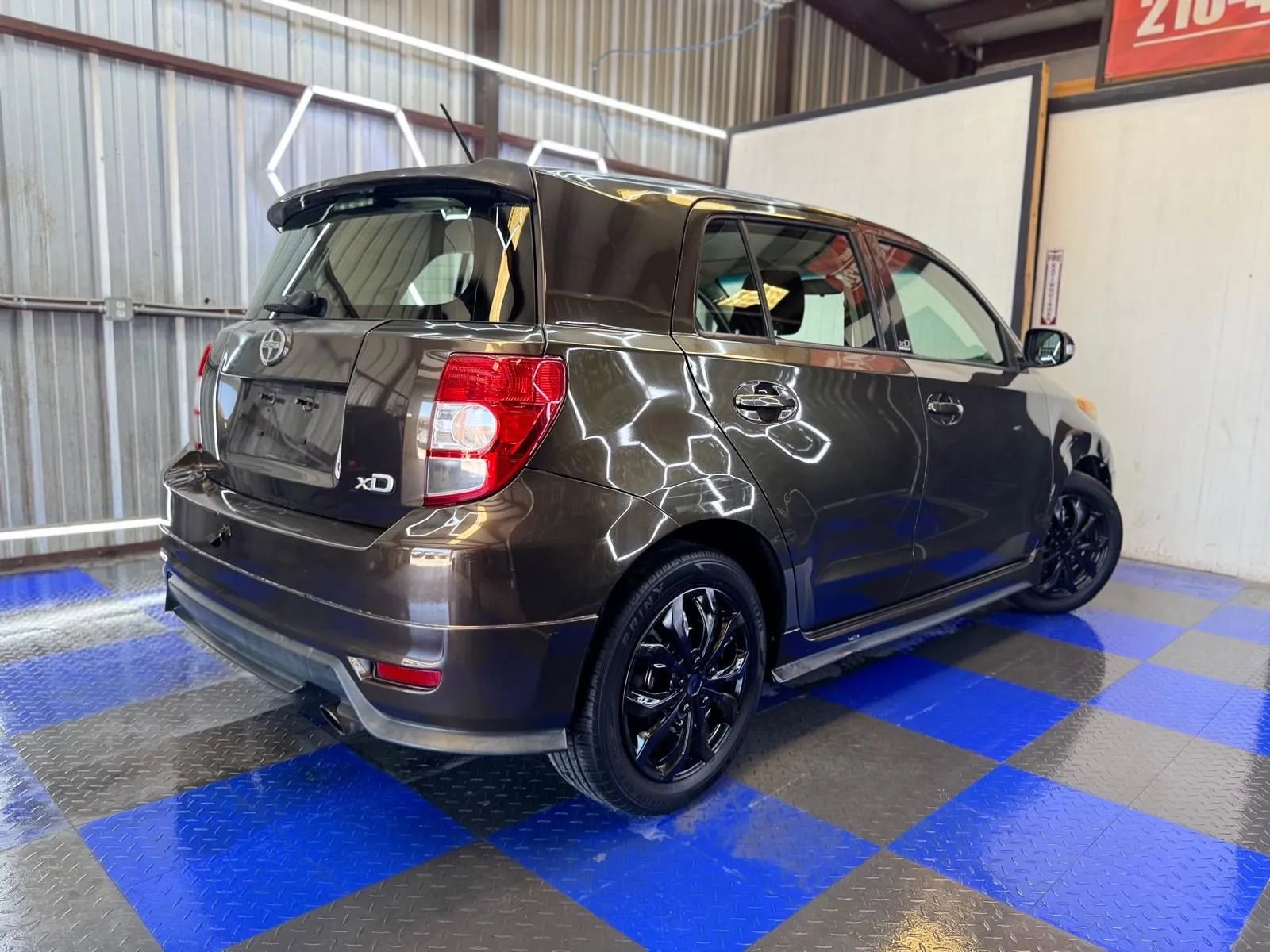 Used 2011 Scion xD Hatchback 4D image 19