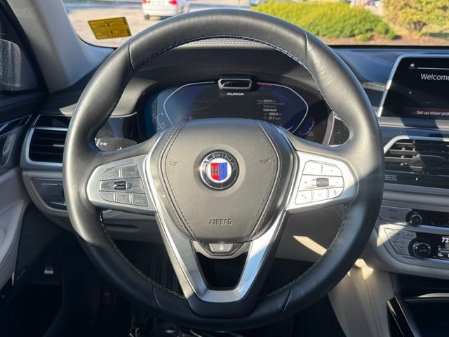 Used 2022 BMW ALPINA B7 xDrive w/ Luxury Rear Seating Package image 17