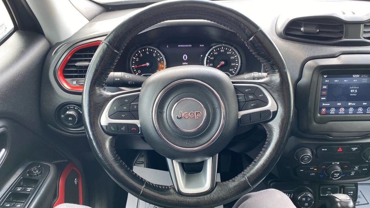 Used 2018 Jeep Renegade Trailhawk w/ Cold Weather Group II image 15