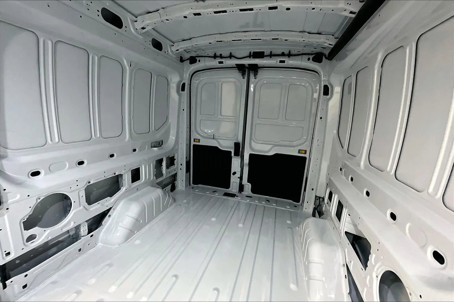 New 2026 Ford Transit 250 148 Medium Roof image 25