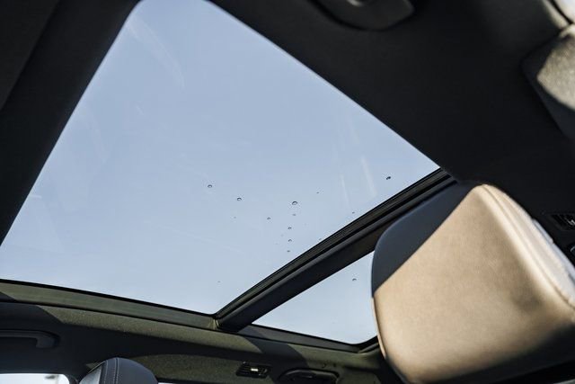 Certified 2025 Mercedes-Benz GLS 450 4MATIC image 33