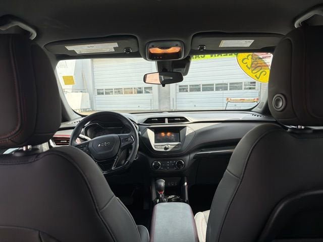 Used 2023 Chevrolet TrailBlazer RS FWD image 17
